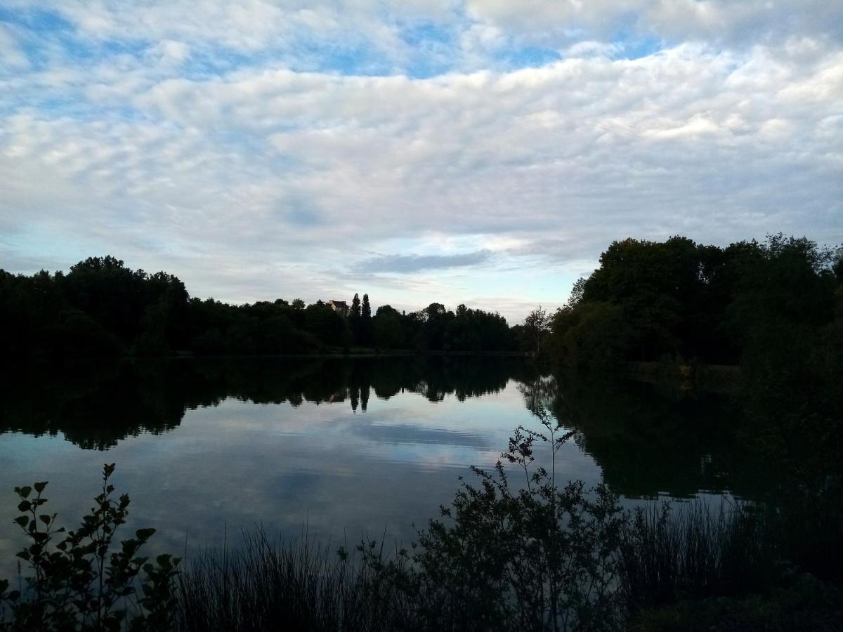 By The Lake La Trinite-Porhoet Εξωτερικό φωτογραφία